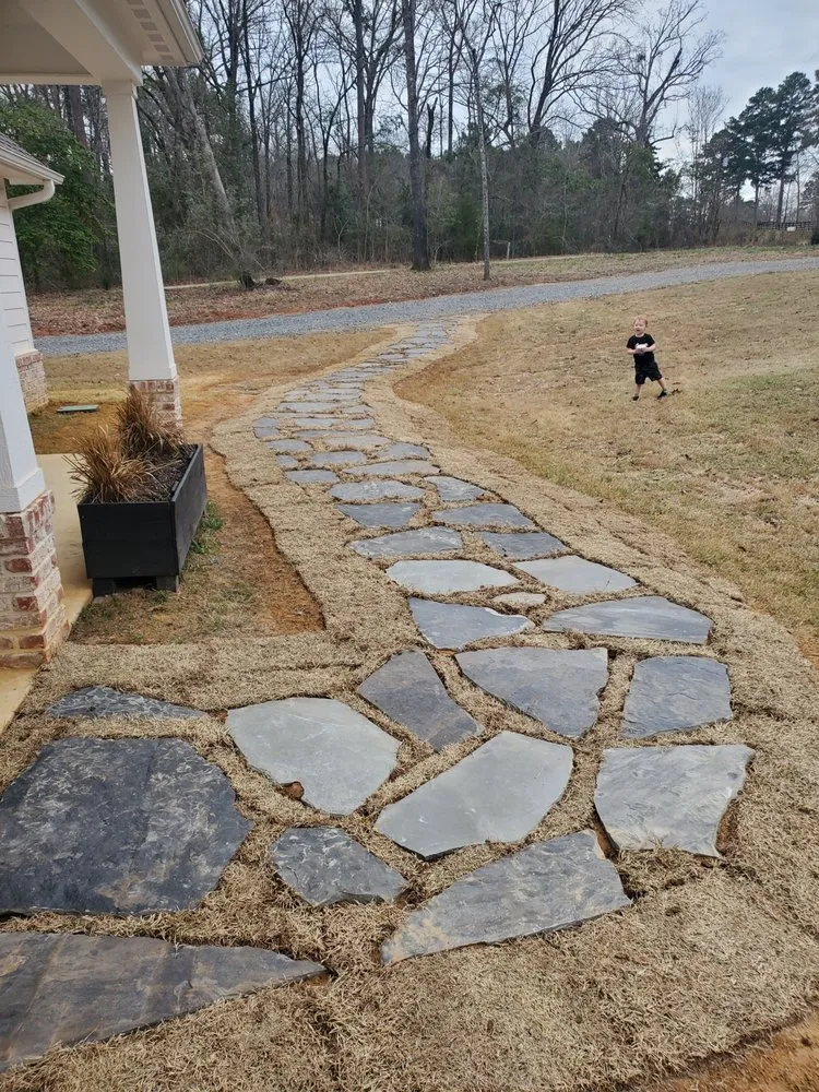 Expert yard maintenance experts serving Longview, TX - New Orleans Gardens Landscaping