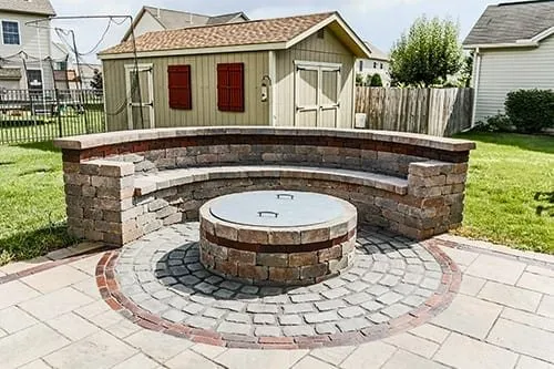 New Outlook Landscaping Logo