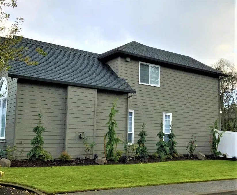 Top-rated yard cleanup service with custom design in Kalama, WA by New Paradigm Home and Garden