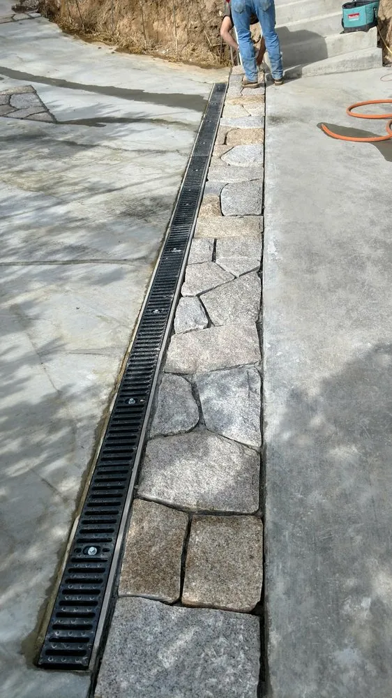 Custom landscape installation in Kalama, WA by New Paradigm Home and Garden