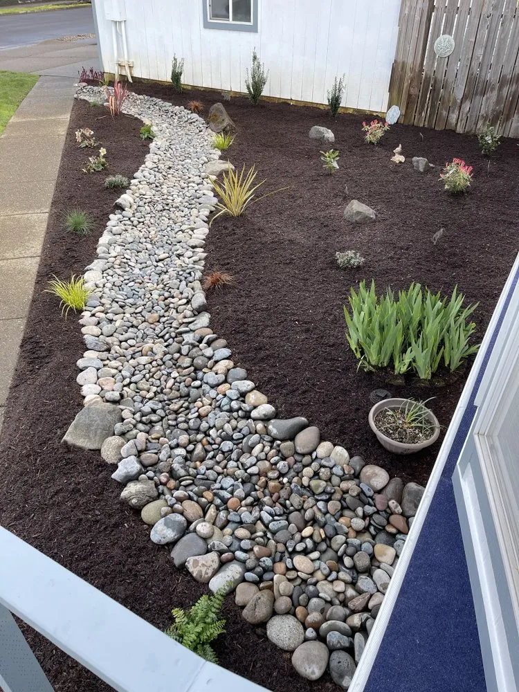 Top-rated yard cleanup service in Damascus, OR - New Renovation Construction