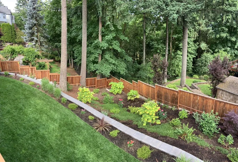 Custom outdoor landscaping experts serving Damascus, OR - New Renovation Construction