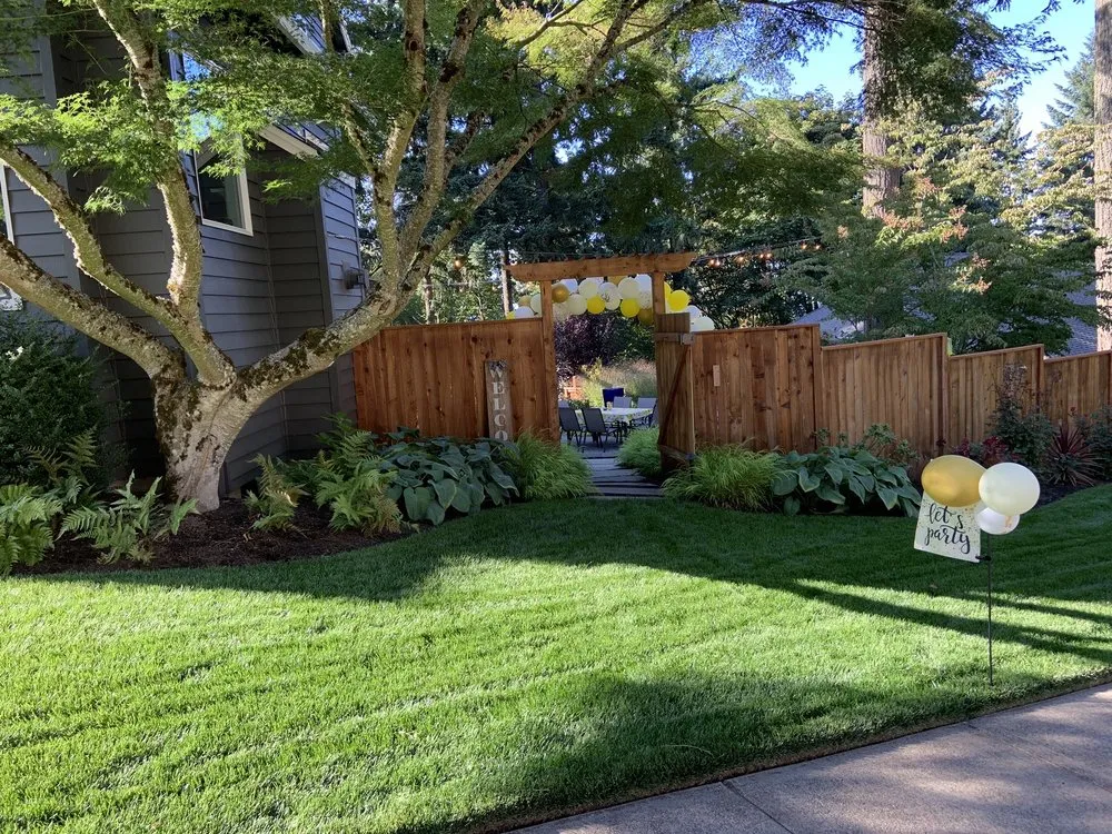 Local lawn care service in Damascus, OR by New Renovation Construction