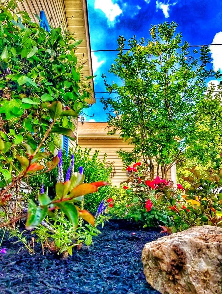 Affordable lawn mowing service experts serving Wytheville, VA - New River Landscapes