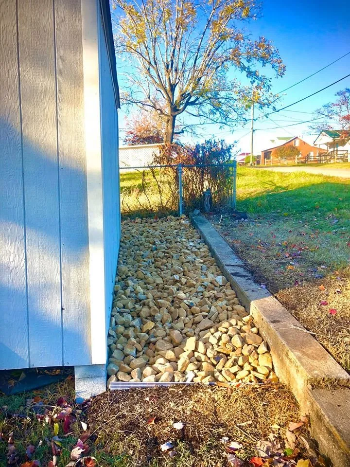 Top-rated garden landscaping in Wytheville, VA by New River Landscapes