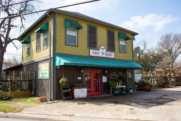 New Roots Landscaping Logo