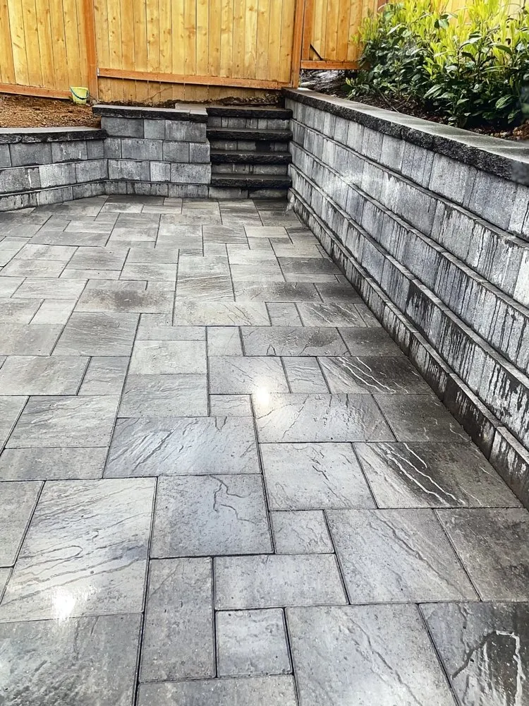 Local lawn mowing service experts serving Salem, OR - New Season Outdoor Living