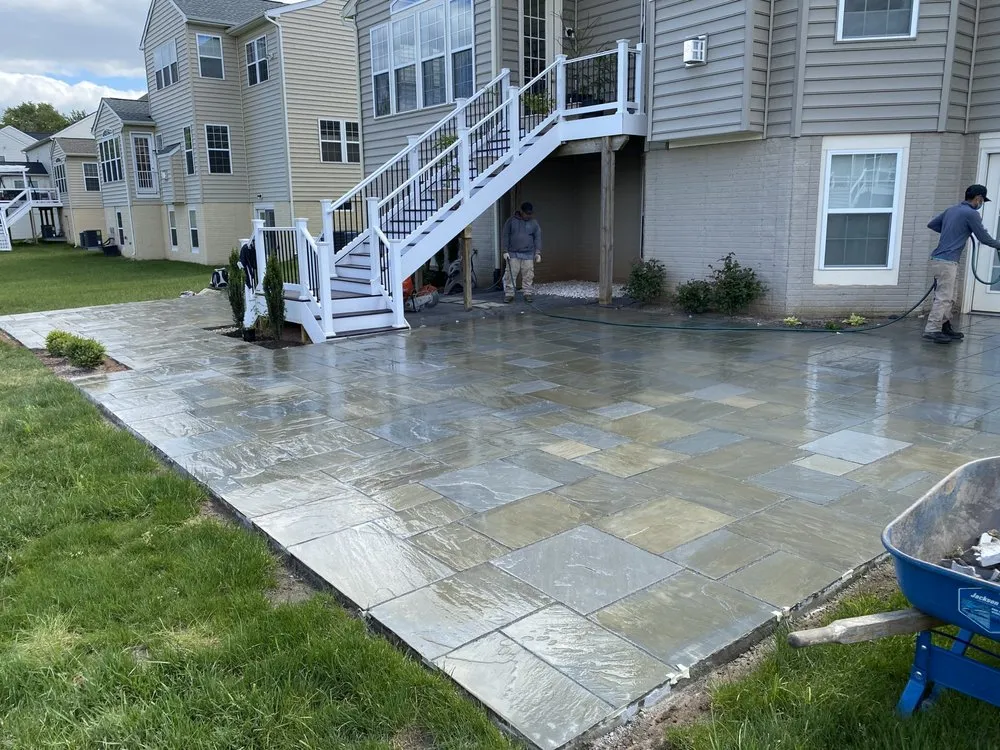 Reliable yard maintenance experts serving Herndon, VA - New Spring Lawn & Landscape