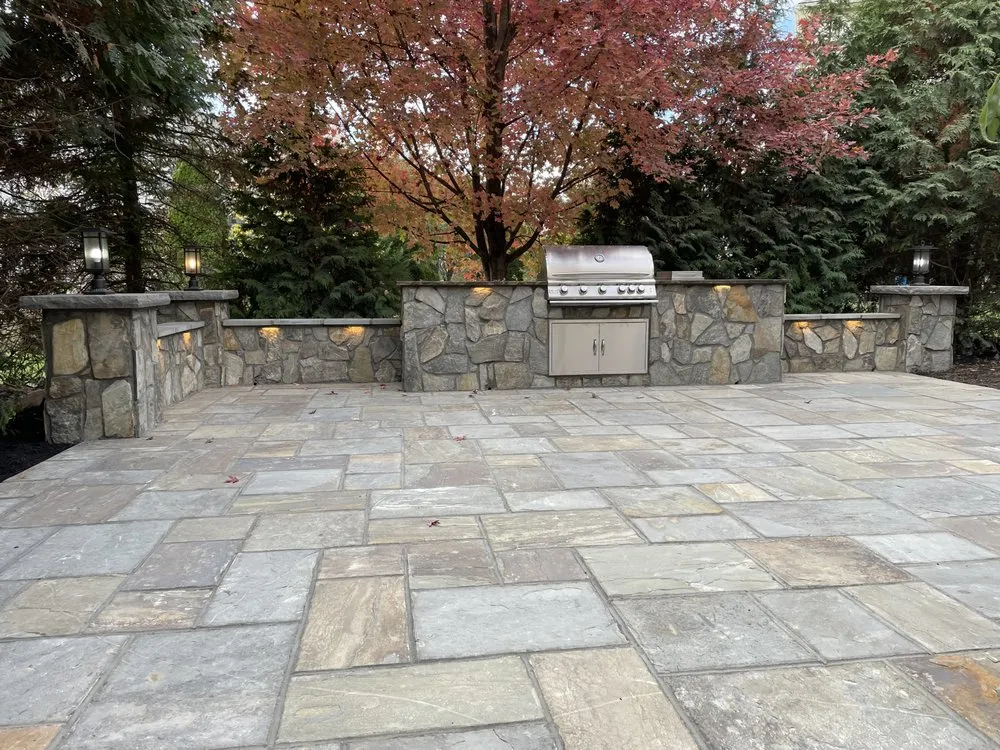 Reliable landscaping services experts serving Herndon, VA - New Spring Lawn & Landscape