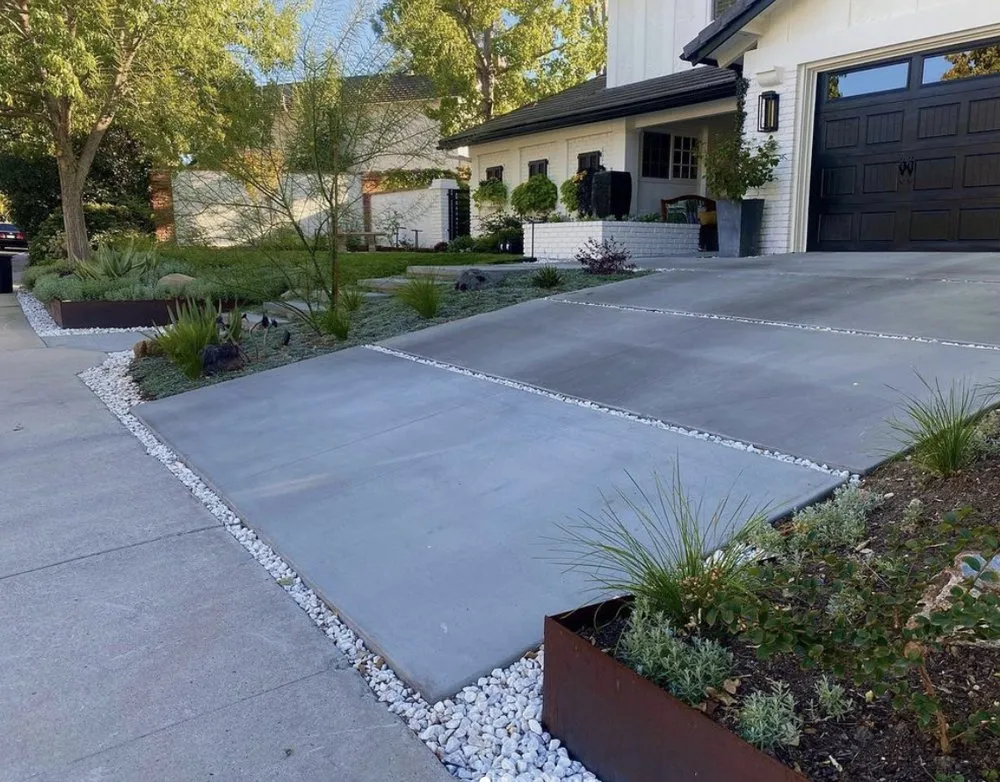 Reliable landscape installation with custom design in San Fernando Valley, CA by New Style Landscaping