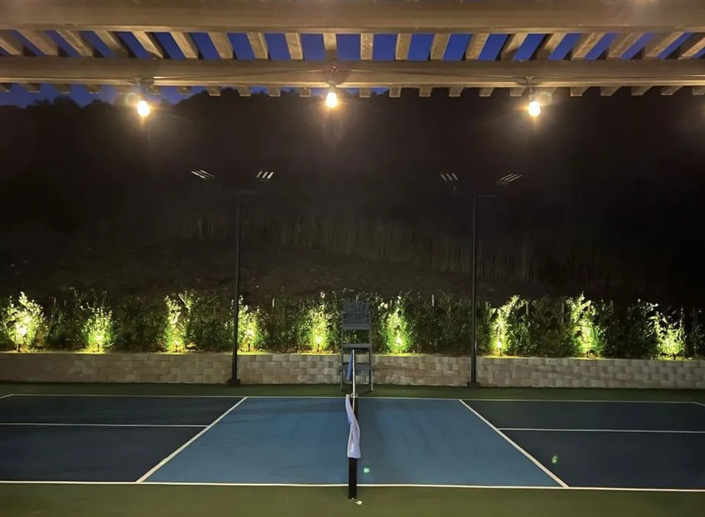 Reliable lawn mowing service in San Fernando Valley, CA by New Style Landscaping