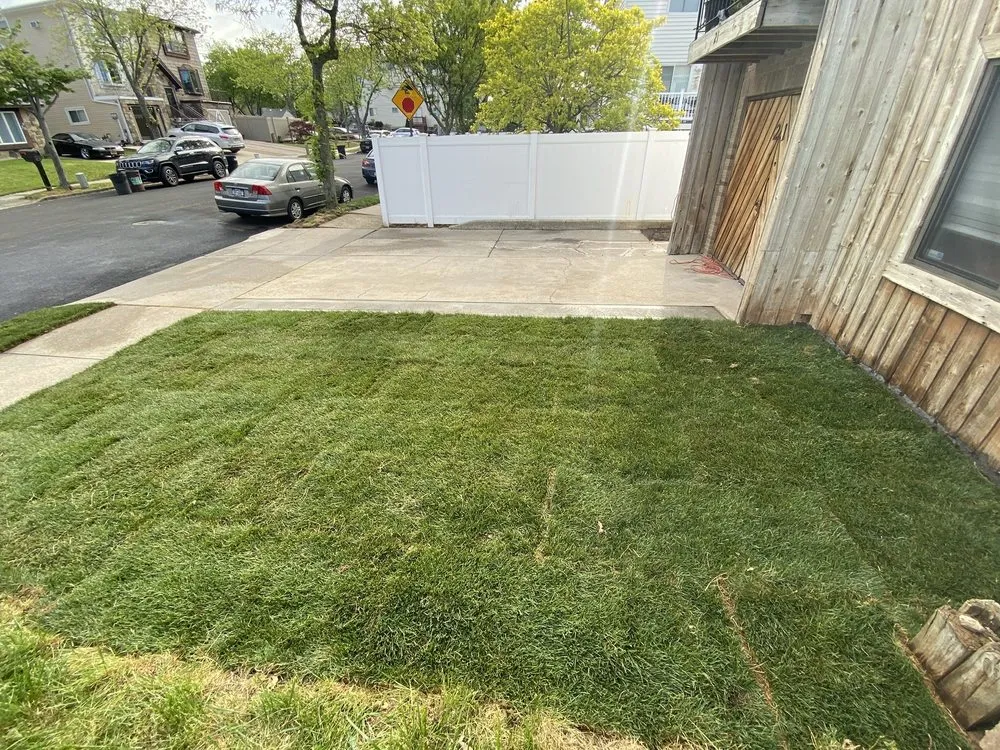 Reliable yard maintenance in Staten Island, NY - New Twins Landscaping and Construction