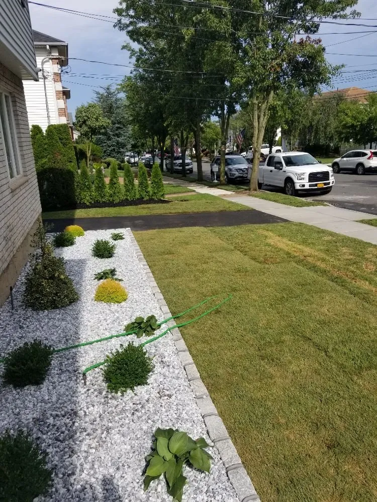 Custom lawn care service experts serving Staten Island, NY - New Twins Landscaping and Construction