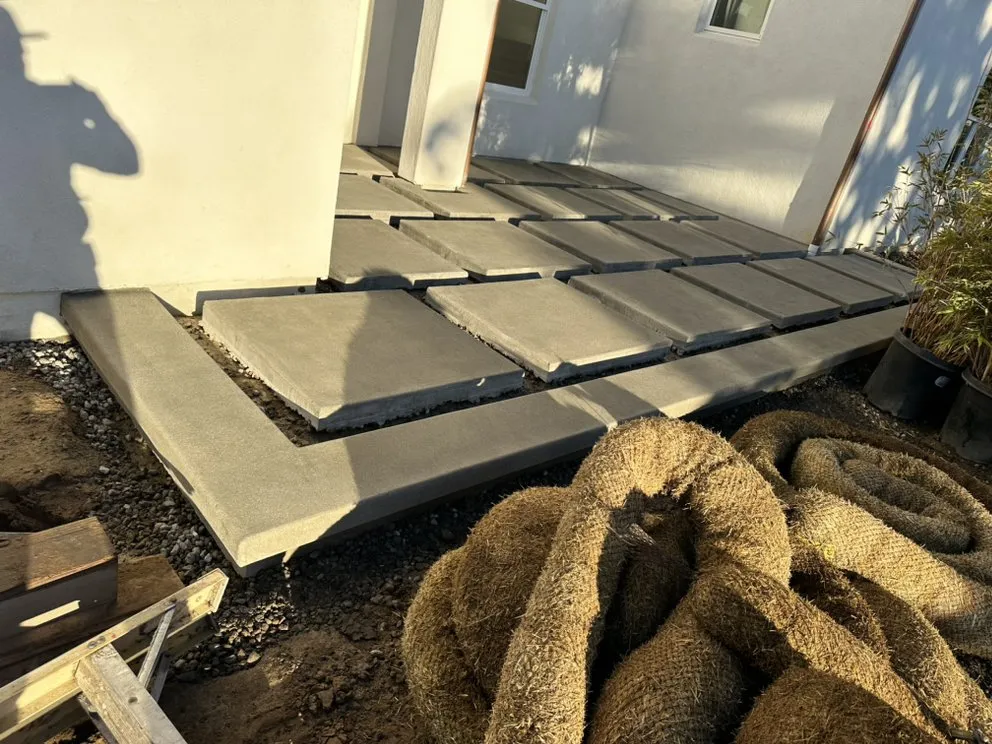 Expert lawn mowing service experts serving San Diego, CA - New Valley Landscaping Services