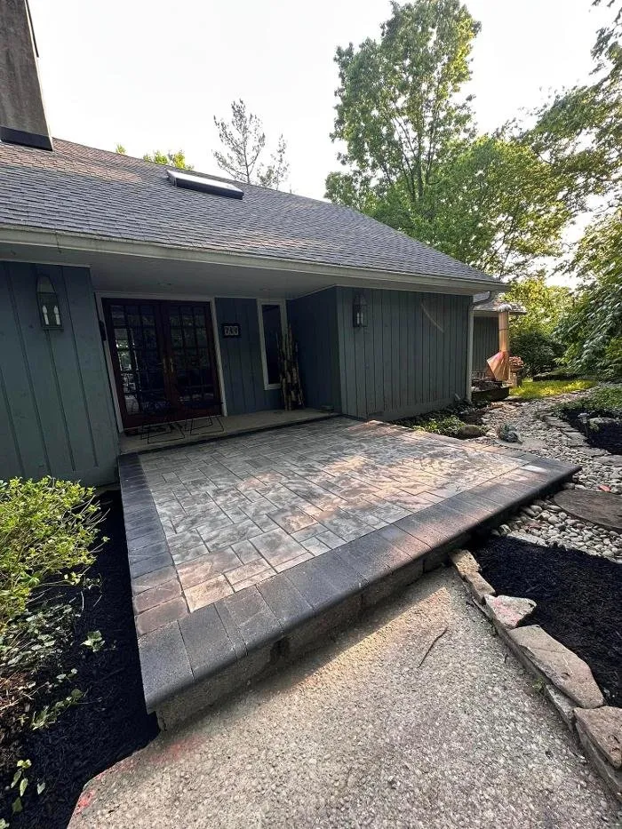 Professional lawn mowing service experts serving Williamsburg, OH - New View Landscaping