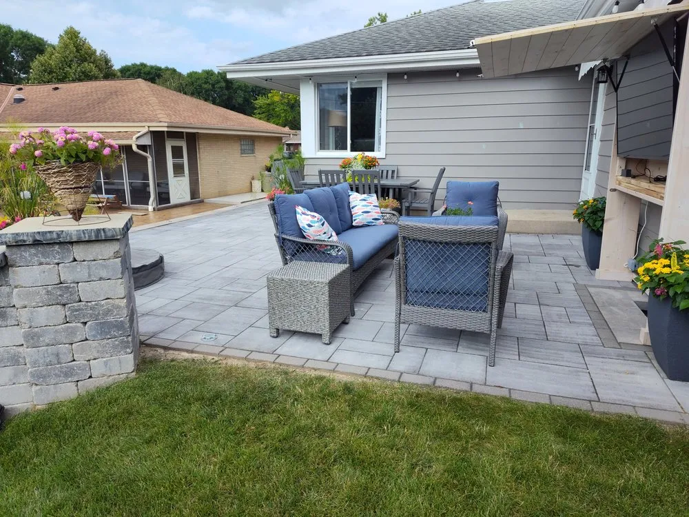 Professional residential landscaping experts serving New Berlin, WI - New Vision Landscaping