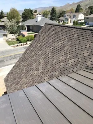 New Vision Roofing & Landscaping Logo