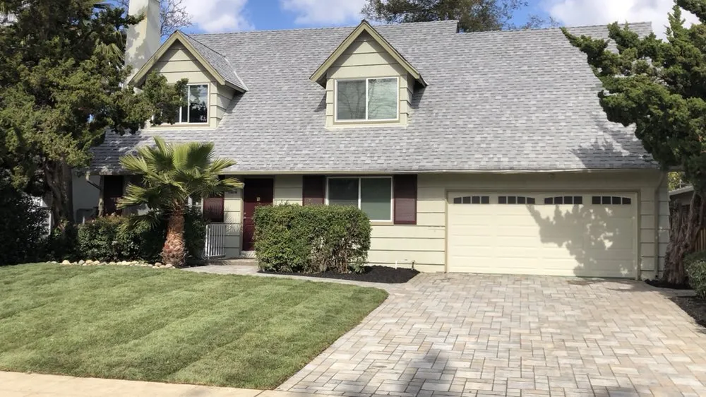 Professional garden landscaping experts serving East Palo Alto, CA - New World Landscaping