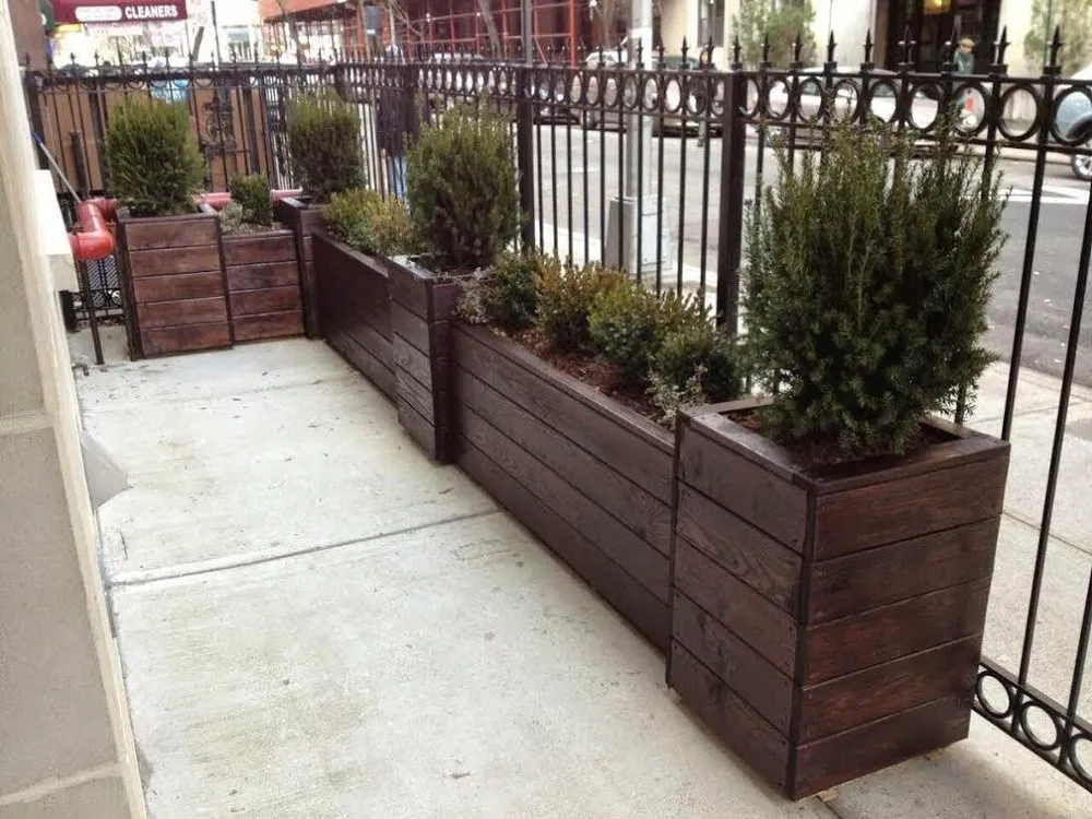 Reliable yard maintenance in New York, NY - New York Plantings Garden Design