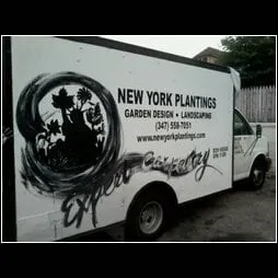 Custom lawn care service for residential properties across New York, NY - New York Plantings