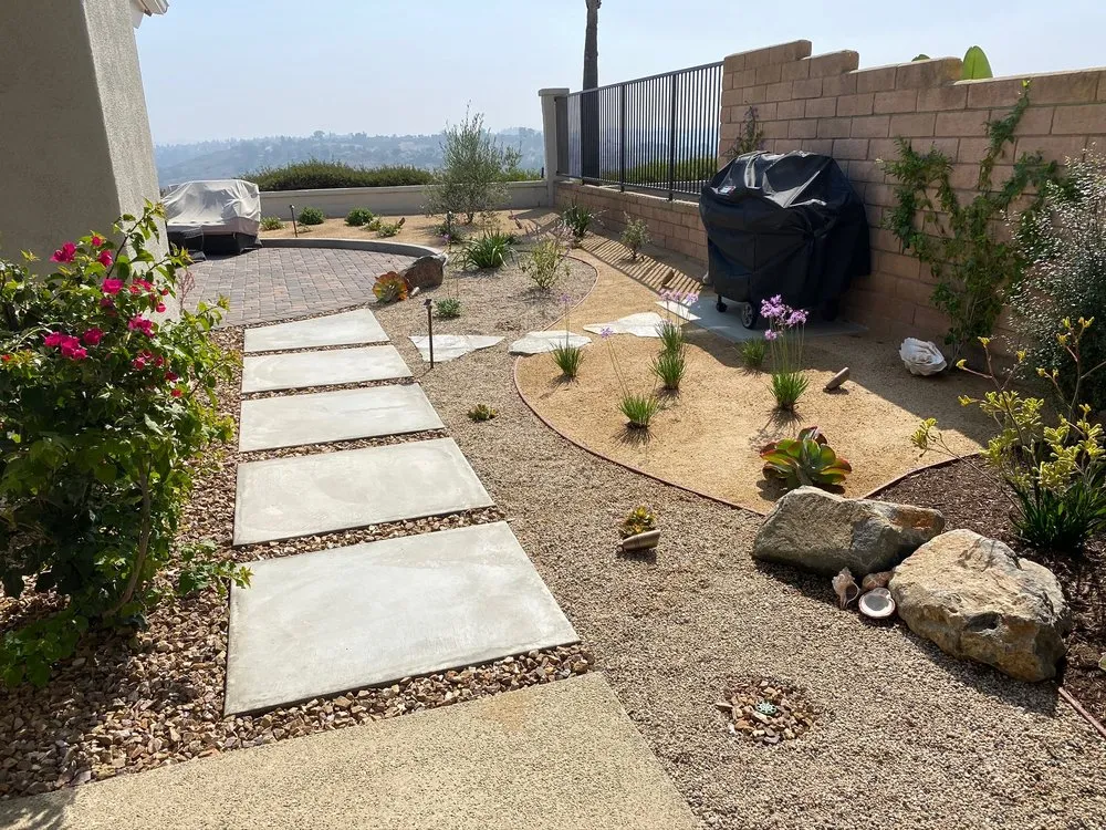 Expert lawn care service experts serving Laguna Hills, CA - Newland Landscape