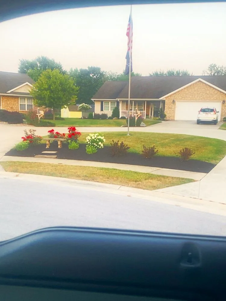 Professional yard cleanup service for beautiful yards in Wapakoneta, OH by Newmans Landscaping
