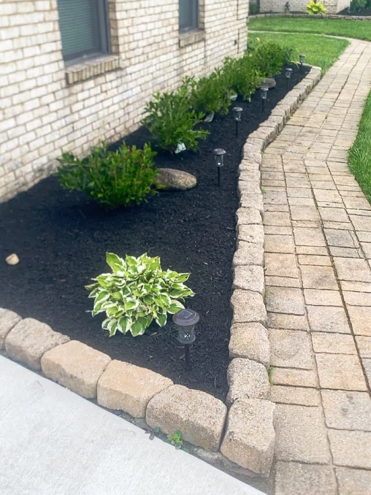 Local residential landscaping in Wapakoneta, OH by Newmans Landscaping