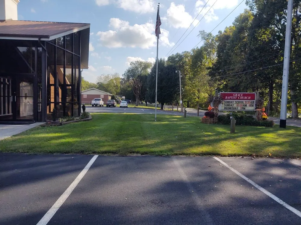 Reliable yard cleanup service in Newport, TN - Newport Lawn and Landscaping