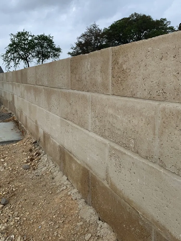 Expert yard maintenance with custom design in Round Rock, TX by Newscape Outdoor Solutions