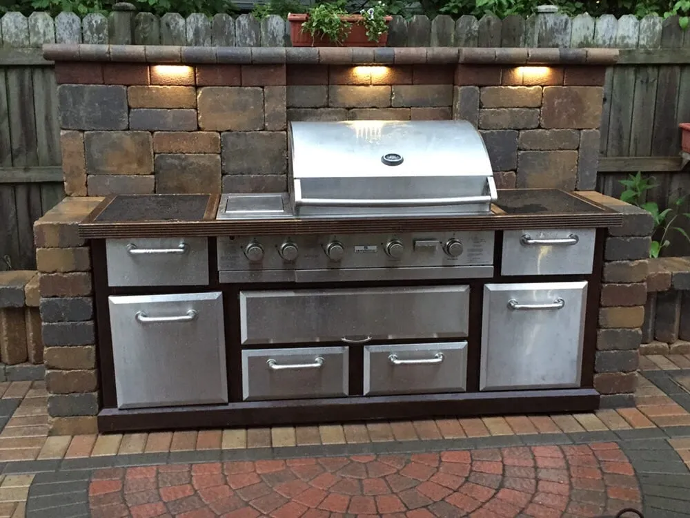 Affordable landscape installation in Streamwood, IL by Newstar Brick Paving & Concrete