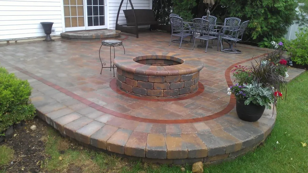 Expert lawn mowing service in Streamwood, IL by Newstar Brick Paving & Concrete