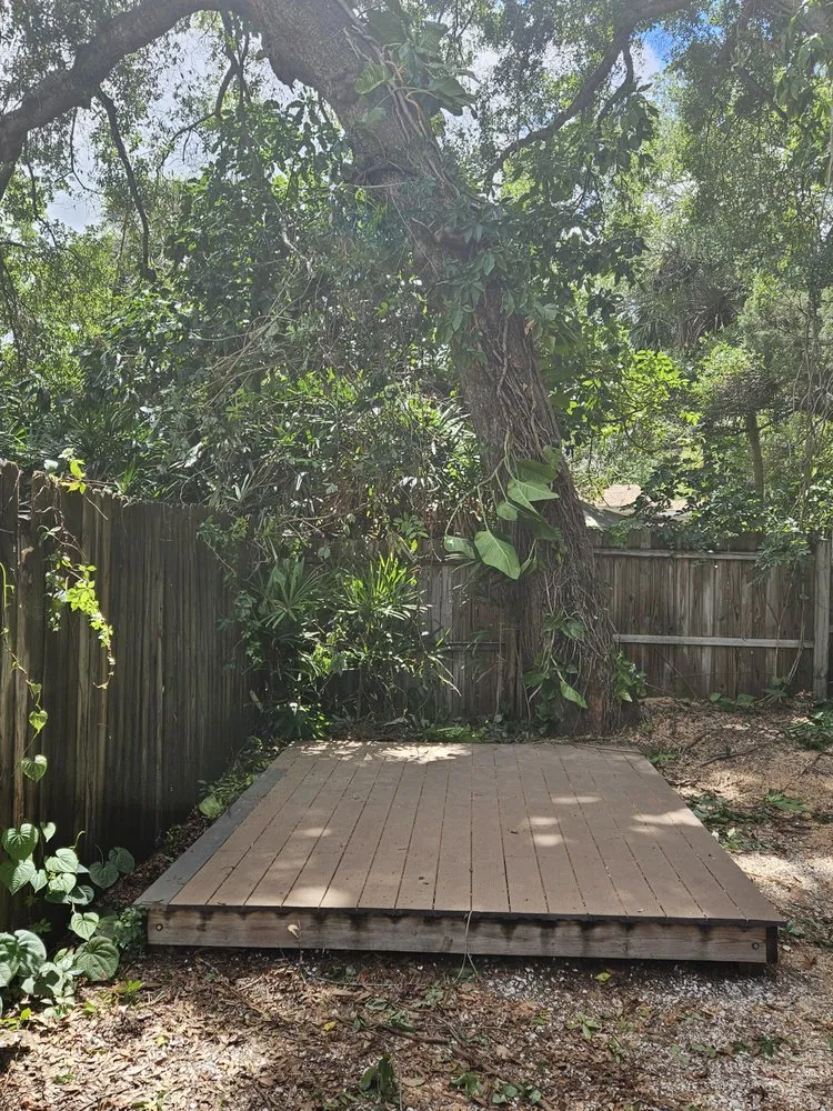 Reliable yard maintenance experts serving Riverview, FL - Newville Outdoors