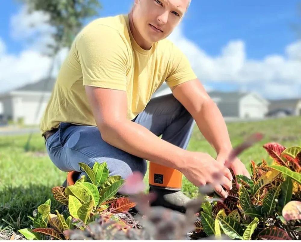 Professional lawn mowing service in Haines City, FL - Next Door Lawncare & Landscape