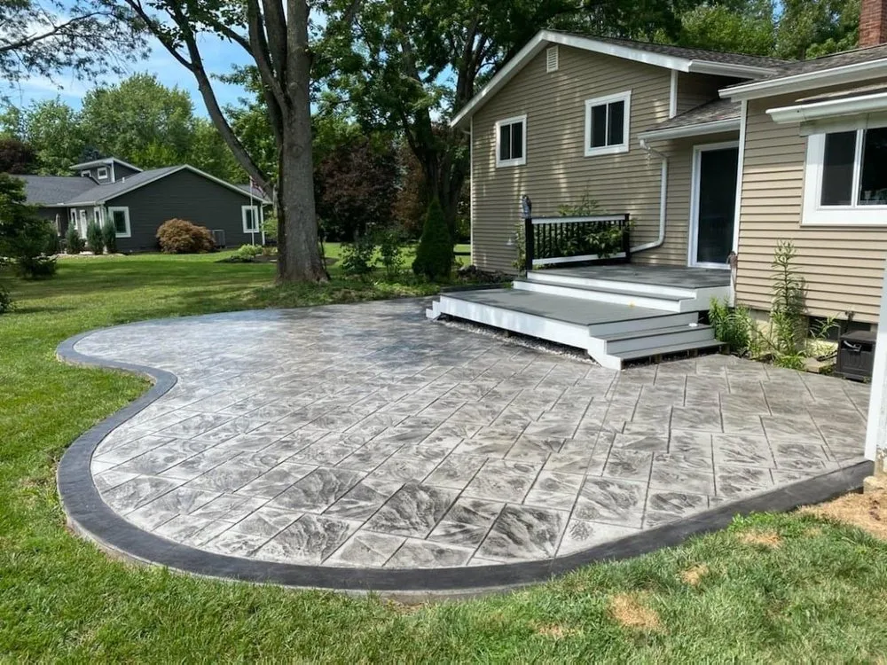 Expert yard maintenance with custom design in Akron, OH by Next level