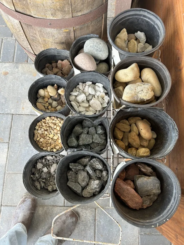 Custom lawn mowing service with custom design across Groveland, FL - Next level curbing