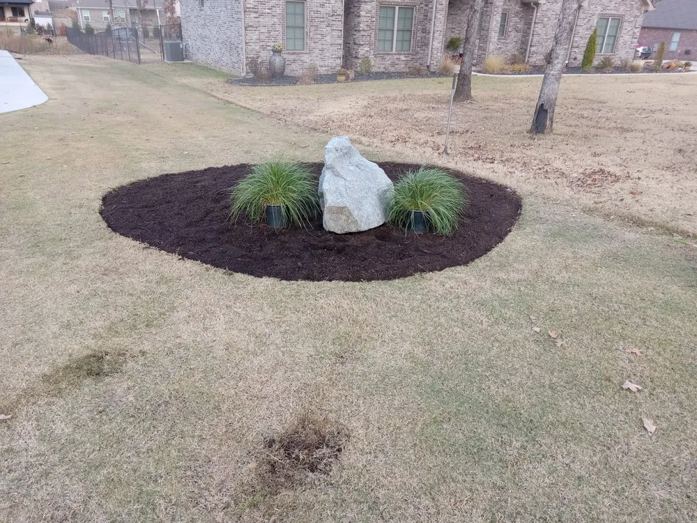 Custom lawn mowing service in Bigelow, AR by Next level Landscaping