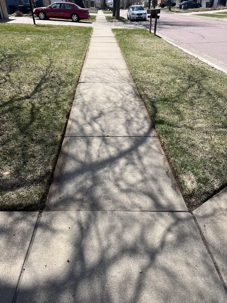 Local yard cleanup service in Harrisburg, SD - Next Level Outdoor Services