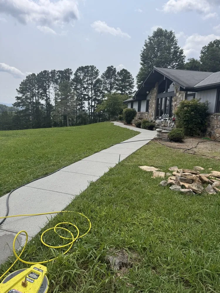 Reliable yard cleanup service experts serving Pigeon Forge, TN - NF Construction