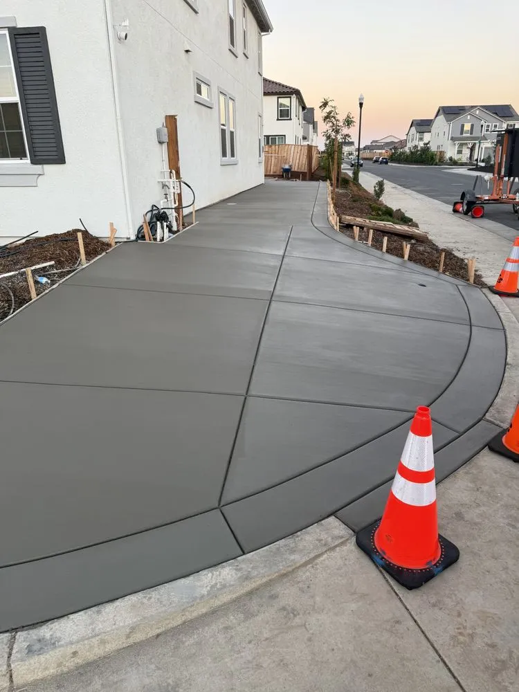 Top-rated yard cleanup service for year-round maintenance in Wilton, CA by Ng Landscaping