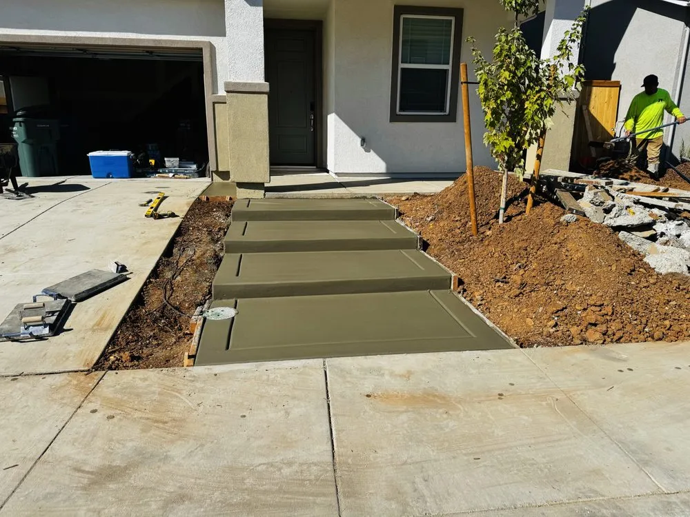 Reliable landscaping services with custom design in Sacramento, CA by Nguyen Landscaping