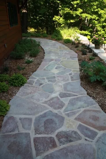 Custom yard maintenance experts serving Atascadero, CA - N.I.C Landscapes