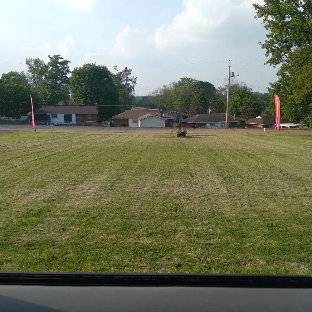 Local landscape design experts serving St. Louis, MO - Nice Touch Lawn Care