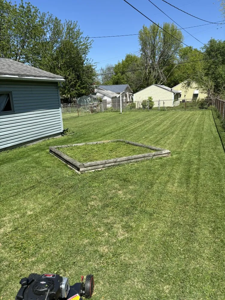 Expert residential landscaping experts serving Decatur, IL - Nice Yards Nice Cuts