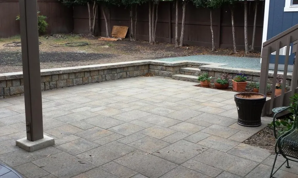Top-rated yard maintenance experts serving Arroyo Grande, CA - Nichols and Smyth Landscape