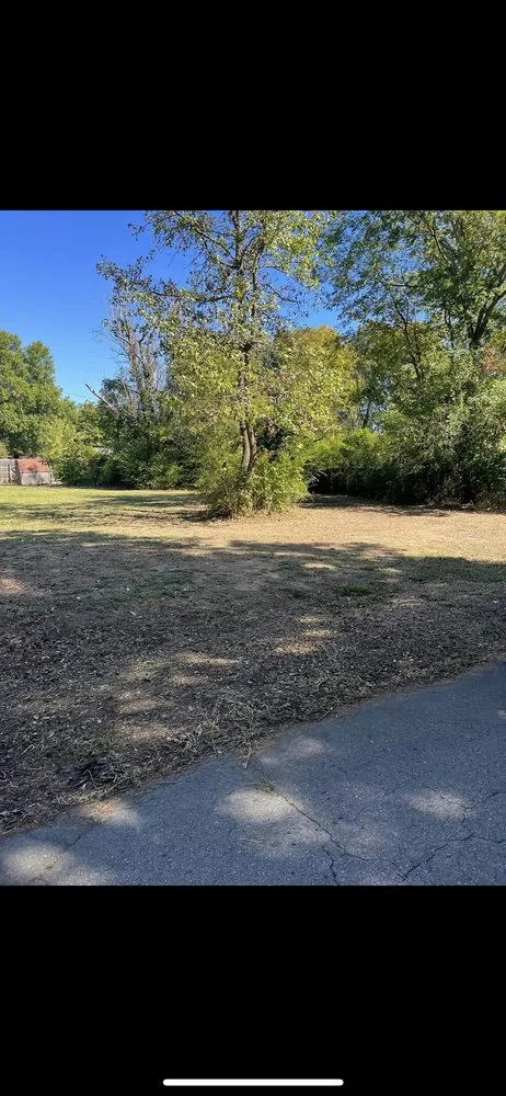 Custom yard maintenance for residential properties in Greenbrier, AR by Nichols Landscaping and Debris Removal