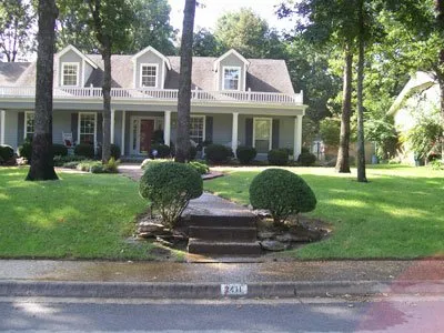 Reliable yard maintenance experts serving Fayetteville, AR - Nichols Reliable Lawn Care and More