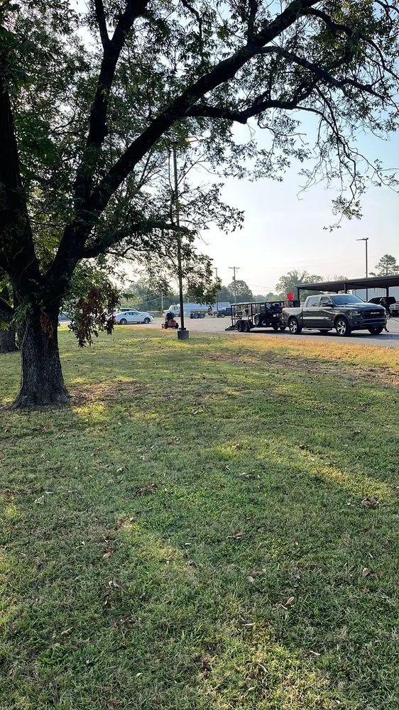 Expert garden landscaping in Jacksonville, AR by Nicholson Lawn Service