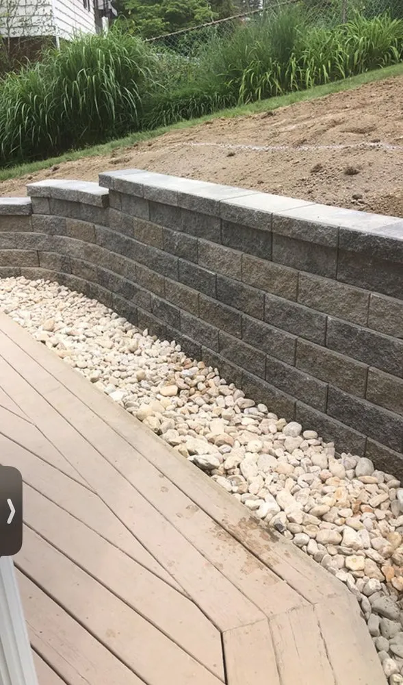 Top-rated garden landscaping in De Soto, MO - Nick & Zach Landscape