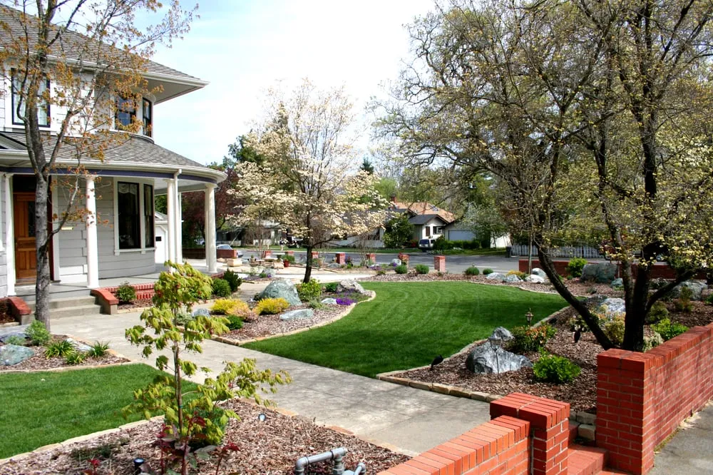 Professional garden landscaping in Ukiah, CA by Nickel Creek Landscape & Design