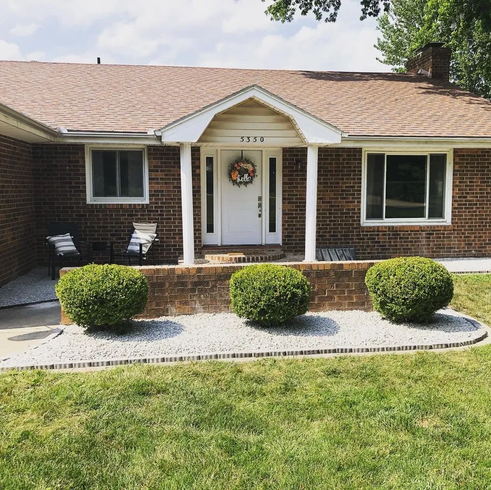 Local yard maintenance in Sedalia, MO by Nickels Lawn Care